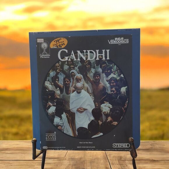 Gandhi CED VideoDisc (1982) Columbia Pictures RCA VideoDisc Disc - Picture 1 of 3